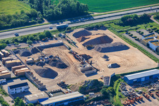Zone industrielle de Lerchenweide avec Gerst Bauservice GmbH (recyclage des déchets de construction, service de conteneurs pour marchandises en vrac) à Venningen dans le département Rhénanie-Palatinat, Allemagne
