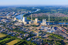 Grande centrale électrique Mannheim sur la rive nord du Rhin à le quartier Neckarau in Mannheim dans le département Bade-Wurtemberg, Allemagne