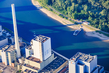 Ferry entre Neckarau et Altrip opéré par Rheinfähre Altrip GmbH à le quartier Neckarau in Mannheim dans le département Bade-Wurtemberg, Allemagne