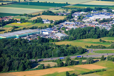 Parc industriel Horst au nord-est avec entrepôt de Frischeplattform Südwest GmbH à le quartier Minderslachen in Kandel dans le département Rhénanie-Palatinat, Allemagne