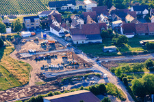 Aménagement du nouveau quartier résidentiel du domaine viticole de Lindenhof à le quartier Klingen in Heuchelheim-Klingen dans le département Rhénanie-Palatinat, Allemagne