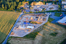 Chantier de construction du nouveau campus X2E pour les bâtiments administratifs et de production à Rohrbach dans le département Rhénanie-Palatinat, Allemagne