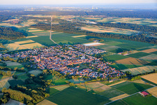 Du nord-ouest à Steinweiler dans le département Rhénanie-Palatinat, Allemagne