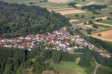 Rue de la Gare à Munchhausen dans le département Bas Rhin, France