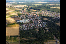 Vue de la ville depuis le sud-est à Bellheim dans le département Rhénanie-Palatinat, Allemagne