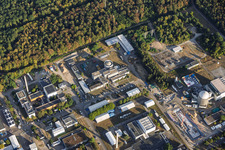 Campus Nord de l'Institut de technologie de Karlsruhe (KT) avec l'Institut de recherche et de technologie de la catalyse (IKFT) et KNK Personal Dosimetry and Training à le quartier Leopoldshafen in Eggenstein-Leopoldshafen dans le département Bade-Wurtemberg, Allemagne