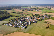 Du nord-est à le quartier Harpertshausen in Babenhausen dans le département Hesse, Allemagne