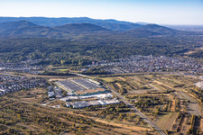 Parc industriel d'Uchtweide avec Seifert Logistics Group, Mercedes-Benz, Logo-Pack GmbH Export Packaging et Dambach Lagersysteme GmbH & Co. KG à Bischweier dans le département Bade-Wurtemberg, Allemagne