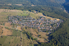 Du sud à le quartier Burbach in Marxzell dans le département Bade-Wurtemberg, Allemagne