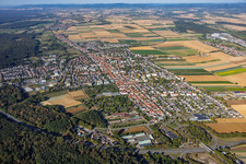 Vue de la ville depuis l'est à Kandel dans le département Rhénanie-Palatinat, Allemagne