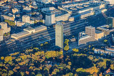 Tour Victoria (immeuble de grande hauteur) située Helmut-Kohl-Straße (B36), près des voies ferrées et en face de la gare centrale Mannheim à le quartier Lindenhof in Mannheim dans le département Bade-Wurtemberg, Allemagne