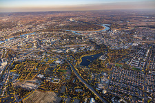 Vue d'ensemble de la ville depuis l'ouest, de l'autoroute A650 jusqu'au Rhin à le quartier West in Ludwigshafen dans le département Rhénanie-Palatinat, Allemagne