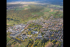 De l'ouest à le quartier Langensteinbach in Karlsbad dans le département Bade-Wurtemberg, Allemagne