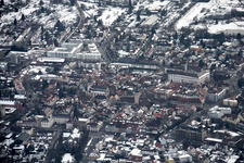 Vue d'oiseau de Ettlingen dans le département Bade-Wurtemberg, Allemagne