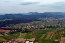 Quartier Pleisweiler in Pleisweiler-Oberhofen dans le département Rhénanie-Palatinat, Allemagne d'un drone