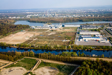 Vue aérienne de Zone industrielle d'Oberwald à Wörth am Rhein dans le département Rhénanie-Palatinat, Allemagne