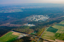 Vue aérienne de Centre de recherche de Karlsruhe (KIT) à le quartier Leopoldshafen in Eggenstein-Leopoldshafen dans le département Bade-Wurtemberg, Allemagne