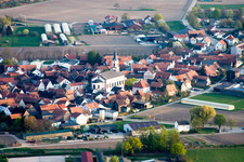 Vue aérienne de Église Neupotz à Neupotz dans le département Rhénanie-Palatinat, Allemagne