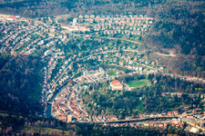 Vue aérienne de Château Neuenbürg à Neuenbürg dans le département Bade-Wurtemberg, Allemagne