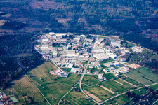 Photographie aérienne de Ittersbach, zone industrielle à le quartier Im Stockmädle in Karlsbad dans le département Bade-Wurtemberg, Allemagne