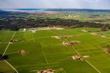 Photographie aérienne de Station terrestre de Raisting et Centre aérospatial allemand (DLR) de Weilheim à Wielenbach dans le département Bavière, Allemagne