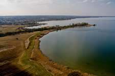 Vue aérienne de Ammersee, rive sud à Dießen am Ammersee dans le département Bavière, Allemagne