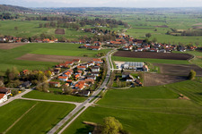 Vue aérienne de Quartier Vorderfischen in Pähl dans le département Bavière, Allemagne