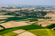 Vue aérienne de Eberbach-Seltz dans le département Bas Rhin, France