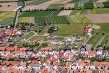 Vue oblique de Nouvelle zone de développement à Tabakfeld à Hatzenbühl dans le département Rhénanie-Palatinat, Allemagne
