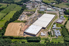 Nouveau centre logistique à Horstring à le quartier Minderslachen in Kandel dans le département Rhénanie-Palatinat, Allemagne d'un drone