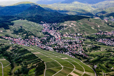 Vue aérienne de Quartier Gallenbach in Baden-Baden dans le département Bade-Wurtemberg, Allemagne
