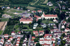 Vue aérienne de Complexe de bâtiments du monastère Maria Hilf à Bühl dans le département Bade-Wurtemberg, Allemagne