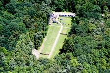Vue aérienne de Stand de tir à l'arc du club de tir à l'arc Kandel dans une clairière du Bienwald à Kandel dans le département Rhénanie-Palatinat, Allemagne