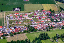 Vue oblique de Chemin élevé à Kandel dans le département Rhénanie-Palatinat, Allemagne
