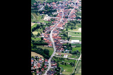 Vue oblique de Niederlauterbach dans le département Bas Rhin, France