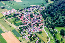 Vue aérienne de Kauffenheim dans le département Bas Rhin, France