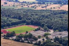 Vue oblique de École des bains romains à Rheinzabern dans le département Rhénanie-Palatinat, Allemagne
