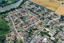 Vue aérienne de À Brühl à Leimersheim dans le département Rhénanie-Palatinat, Allemagne
