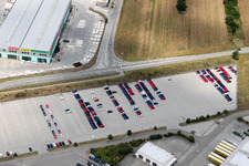 Vue aérienne de Heidelberger Sand und Kies GmbH - Travaux de gravier Waghäusel à le quartier Wiesental in Waghäusel dans le département Bade-Wurtemberg, Allemagne