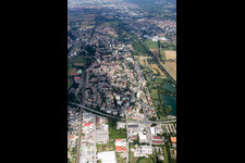 Vue aérienne de Du sud à le quartier Sankt Ilgen in Leimen dans le département Bade-Wurtemberg, Allemagne