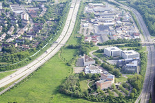 Vue aérienne de Radisson Blu dans la zone commerciale Am runden Plom à Ettlingen dans le département Bade-Wurtemberg, Allemagne