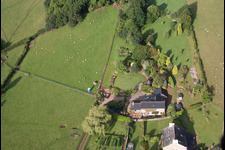 Vue aérienne de Denbury dans le département Angleterre, Grande Bretagne