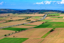 Vue aérienne de Wattenheim dans le département Rhénanie-Palatinat, Allemagne