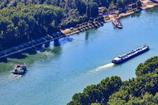 Vue aérienne de Ferry sur le Rhin à Leimersheim dans le département Rhénanie-Palatinat, Allemagne
