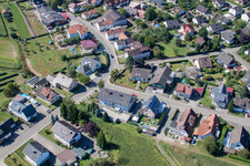 Vue aérienne de Gartenstraße depuis le nord-est à le quartier Sand in Willstätt dans le département Bade-Wurtemberg, Allemagne