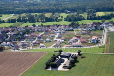 Chemin élevé à Kandel dans le département Rhénanie-Palatinat, Allemagne d'en haut