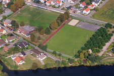 Vue aérienne de Terrains de sport à Leimersheim dans le département Rhénanie-Palatinat, Allemagne
