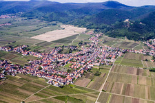 Enregistrement par drone de Quartier Diedesfeld in Neustadt an der Weinstraße dans le département Rhénanie-Palatinat, Allemagne