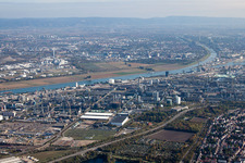 Nord à le quartier BASF in Ludwigshafen am Rhein dans le département Rhénanie-Palatinat, Allemagne hors des airs