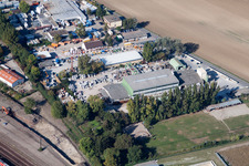 Vue oblique de Finger Baustoffwerk GmbH à le quartier Oggersheim in Ludwigshafen am Rhein dans le département Rhénanie-Palatinat, Allemagne